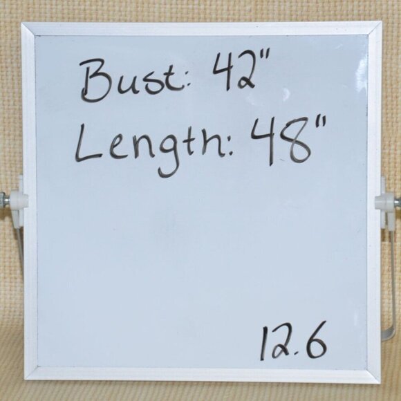 Vintage Vanity Fair Ladies M Terry Cloth Pink Housecoat Pockets Embroidered - Picture 9 of 9